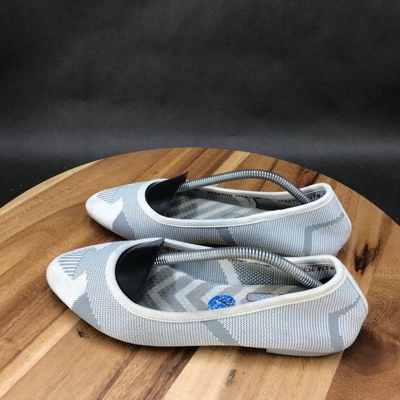 Skechers Cleo Bewitched Gray White Knit Pointed Toe Flats Slip On Womens Sz 7.5 - Picture 3 of 7